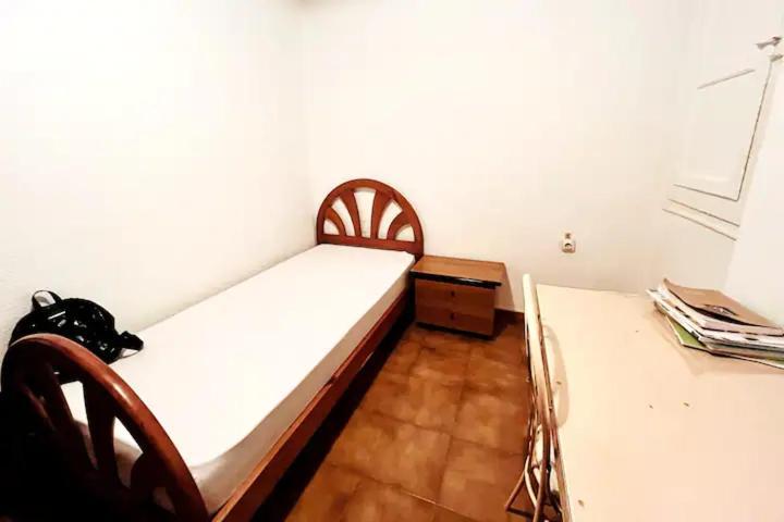 Comfortable Room - Habitacion Acogedora Valencia Exteriör bild